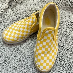 Vans off the wall checkered shoes